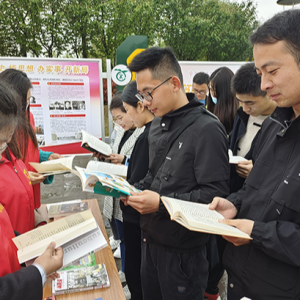 宿迁泗洪县界集镇让红色图书漂流起来