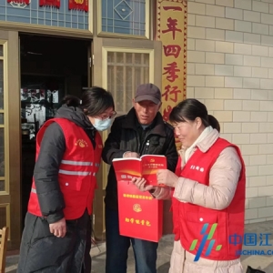 东台市弶港镇：全民阅读春风行 党员冬训溢书香